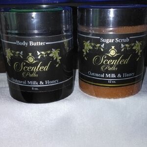 Luxurious Black and Brown Exfoliant Scrub Set